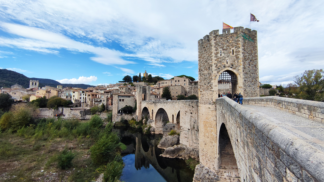 Besalu 2